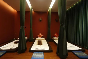 西安长安泰式按摩的被动瑜伽：当身体被折叠成诗